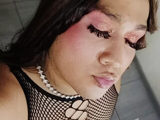 Samy_Mocherry live webcam thumbnail