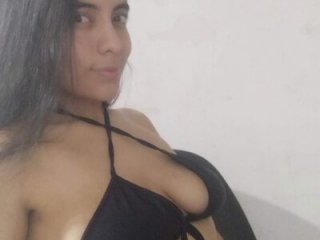 Sara-shely live webcam thumbnail
