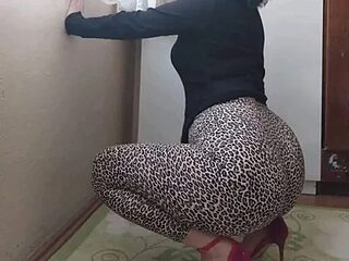Sara_71 live webcam thumbnail