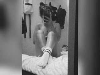 Sara_ow live webcam thumbnail