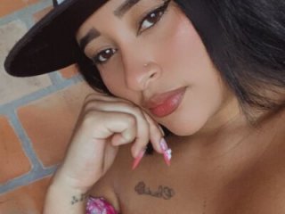 Sara_storm_outdoors live webcam thumbnail