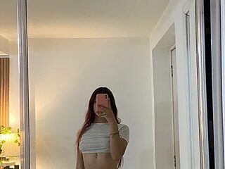 SarahFox- live webcam thumbnail