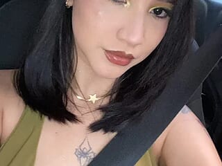 SarahyAmada live webcam thumbnail