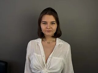 SariTolle live webcam thumbnail
