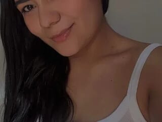 Sarita_baez live webcam thumbnail
