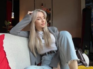 SashaBlooom live webcam thumbnail