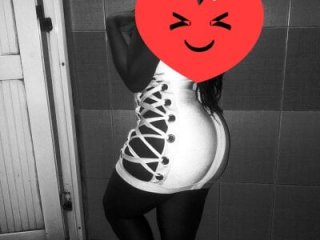 Sassy_Classysquirt live webcam thumbnail