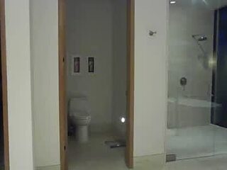 sacredbull90 live webcam thumbnail