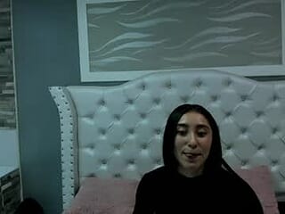 salana_tomson live webcam thumbnail