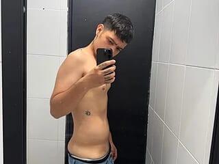 samael_betancurt7 live webcam thumbnail