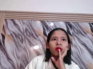 samantha_fox_squirt live webcam thumbnail