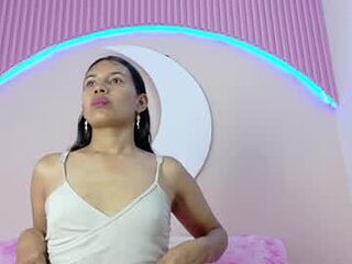 samanthalaurent live webcam thumbnail