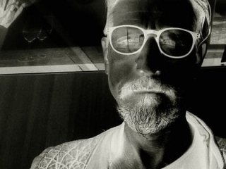 samcum4y live webcam thumbnail