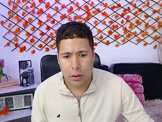 samuel_aries live webcam thumbnail