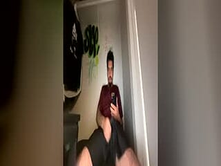 sanchezjason222 live webcam thumbnail
