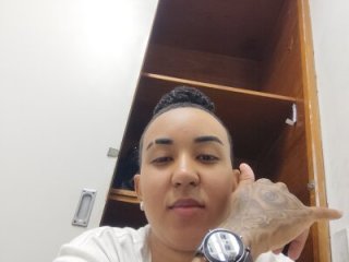 santosss__19 live webcam thumbnail