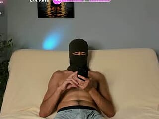 sara_and_ali live webcam thumbnail