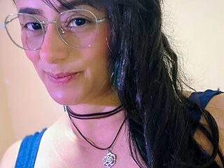 sara_florez12 live webcam thumbnail
