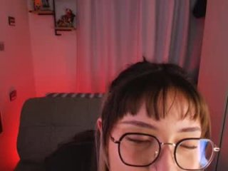 sarah_cuteeyes live webcam thumbnail