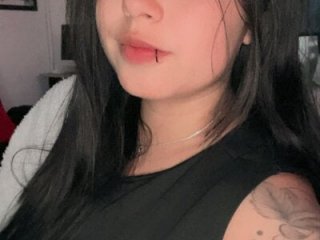 sarah_moon2 live webcam thumbnail