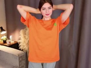 sarakinsly live webcam thumbnail