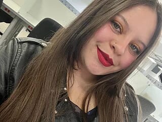 saray_tayylor live webcam thumbnail