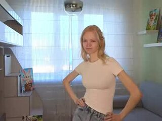 sashablonde_ live webcam thumbnail