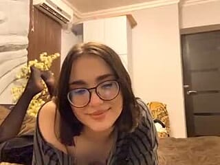 satin__rose live webcam thumbnail