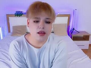 satisfaction_18 live webcam thumbnail