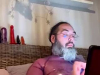 saxonialatexdude live webcam thumbnail
