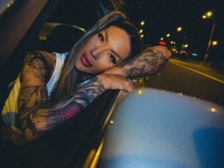 ScarletNoirrX live webcam thumbnail
