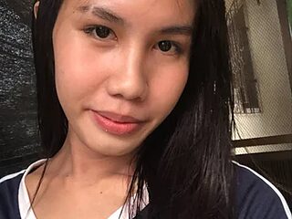 ScarlettVale live webcam thumbnail