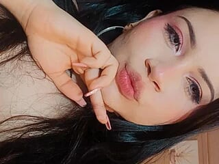 Scarlettt_x live webcam thumbnail