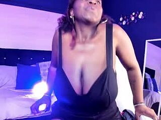 scarlet_big_boobs live webcam thumbnail