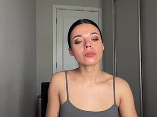 scarlet_daisy_ live webcam thumbnail