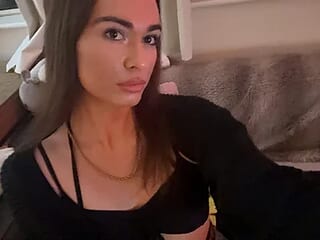 scarlet_mp3 live webcam thumbnail