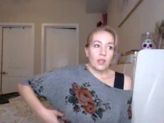 scarletcross live webcam thumbnail