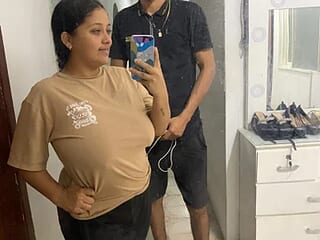 scarleth_and_leon live webcam thumbnail