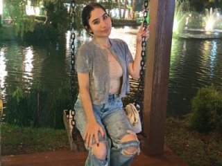 scarlett_nova18 live webcam thumbnail