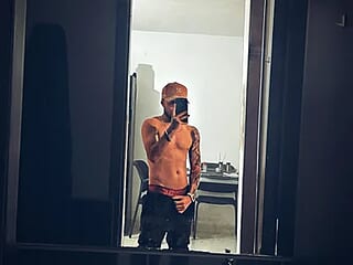 scarlett_vega_ live webcam thumbnail
