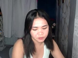 school_babe19 live webcam thumbnail