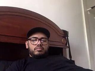 scrwedup_jux live webcam thumbnail