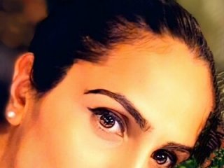 SEXY-ZENA live webcam thumbnail