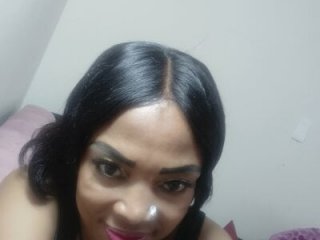 SEXYMOANSXX live webcam thumbnail