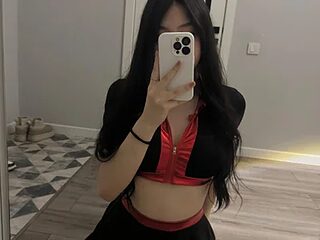 SecretTiny live webcam thumbnail