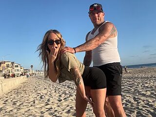 SecretsNextDoor live webcam thumbnail