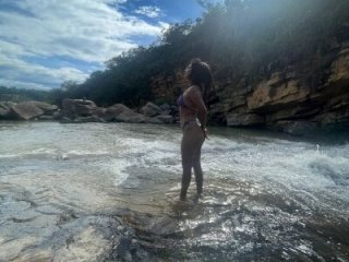 Selene_Wings22 live webcam thumbnail