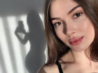 SepiahLune live webcam thumbnail