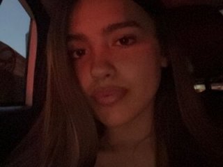 SexyBuenox live webcam thumbnail