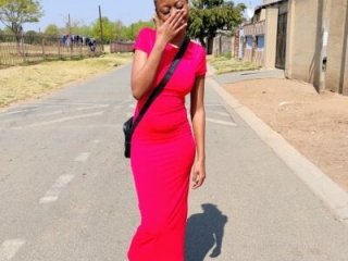 SexyPetitex25 live webcam thumbnail